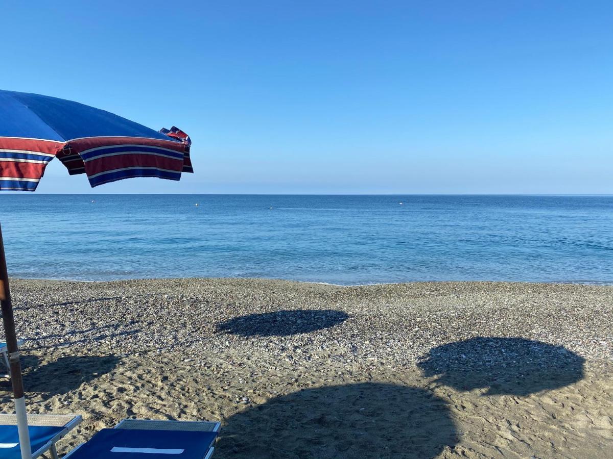 Hotel Caravella Deiva Marina Exteriér fotografie